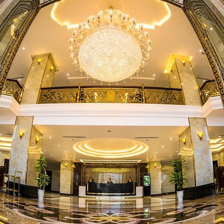Royal Quang Binh Hotel Ðồng Hới Buitenkant foto