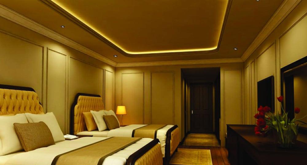 Royal Quang Binh Hotel Ðồng Hới Buitenkant foto