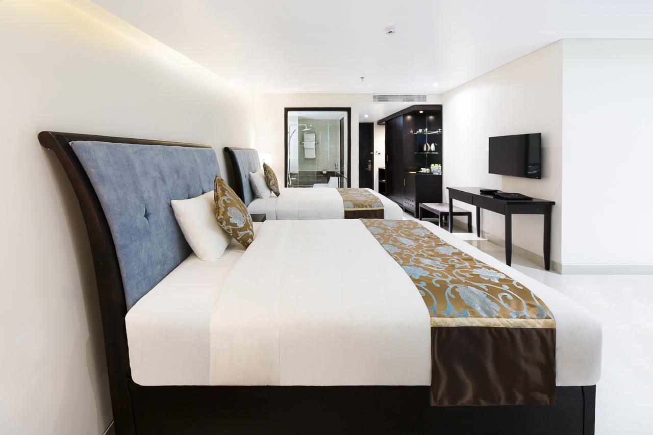Royal Quang Binh Hotel Ðồng Hới Buitenkant foto