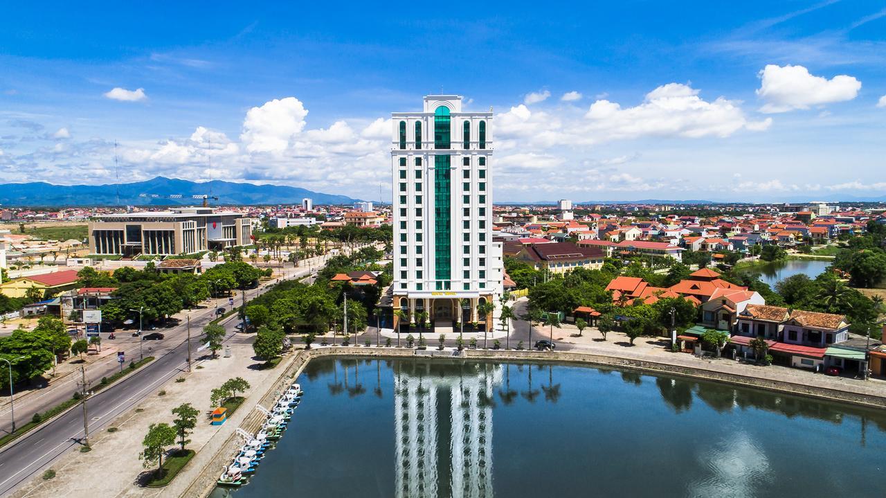 Royal Quang Binh Hotel Ðồng Hới Buitenkant foto