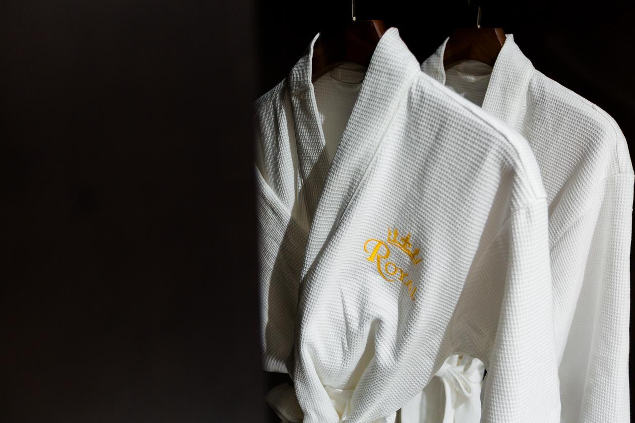 Royal Quang Binh Hotel Ðồng Hới Buitenkant foto
